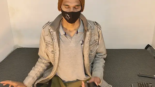 Snapshot of Habibi_big_b chatting on January 11, 2026, 4:12 pm Habibi big b online show from January 11, 2026, 4:12 pm