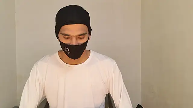 Snapshot of Habibi_big_b chatting on January 12, 2026, 9:58 am Habibi big b online show from January 12, 2026, 9:58 am