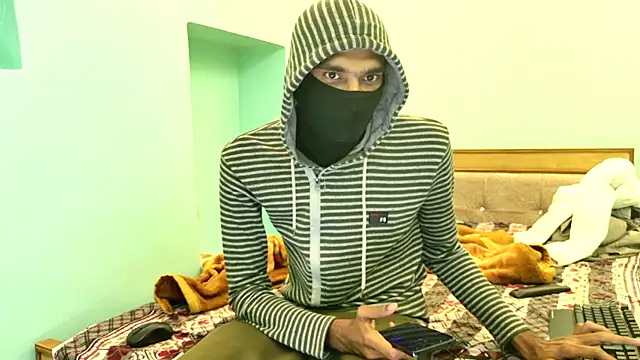 Snapshot of Habibi_big_b chatting on February 12, 2026, 5:19 pm Habibi big b online show from February 12, 2026, 5:19 pm