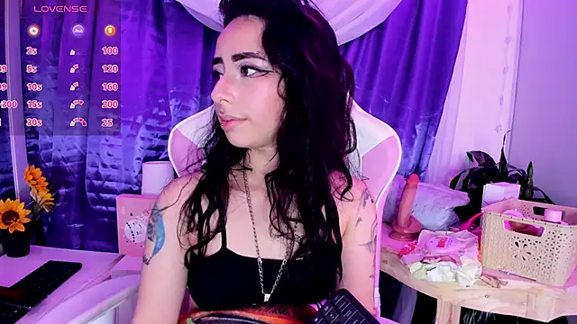 Snapshot of hanna__azumi chatting on January 15, 2025, 6:54 am hanna azumi online show from January 15, 2025, 6:54 am