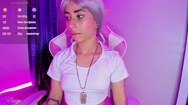 Snapshot of hanna__azumi chatting on January 19, 2025, 3:29 am hanna azumi online show from January 19, 2025, 3:29 am