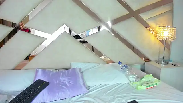 Snapshot of hanna__azumi chatting on January 20, 2025, 2:22 am hanna azumi online show from January 20, 2025, 2:22 am