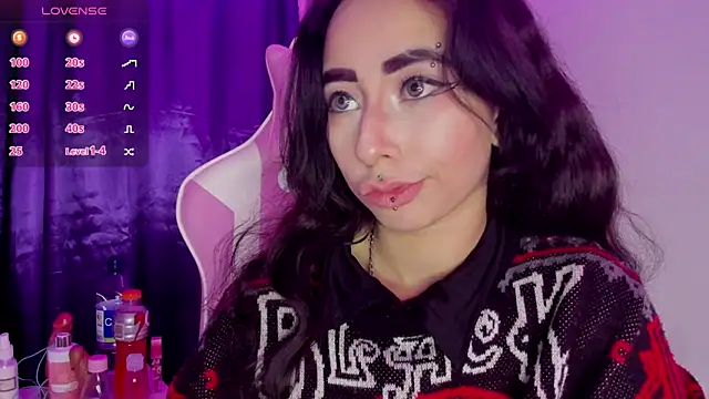 Snapshot of hanna__azumi chatting on January 25, 2025, 6:45 am hanna azumi online show from January 25, 2025, 6:45 am