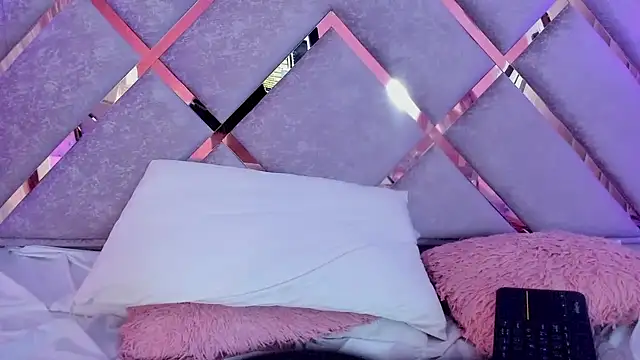 Snapshot of hanna__azumi chatting on January 27, 2025, 8:07 am hanna azumi online show from January 27, 2025, 8:07 am