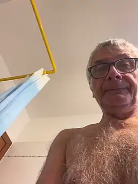 Snapshot of 4n4l1zz4m1 chatting on December 25, 2024, 9:24 am 4n4l1zz4m1 online show from December 25, 2024, 9:24 am