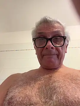 Snapshot of 4n4l1zz4m1 chatting on March 18, 2025, 3:31 pm 4n4l1zz4m1 online show from March 18, 2025, 3:31 pm