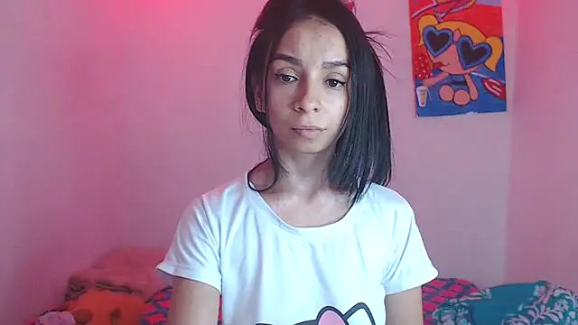 jhoanitahot online show from May 11, 2026, 4:04 pm