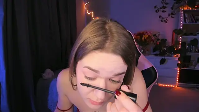 ami amour  online show from December 3, 2024, 3:55 pm