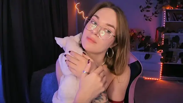 ami amour  online show from December 3, 2024, 7:00 pm