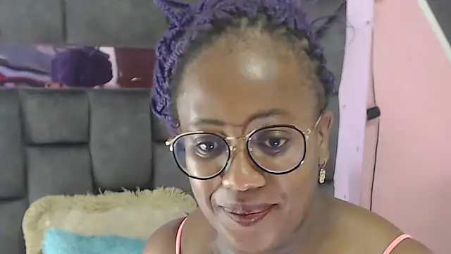 Lusexyy online show from December 7, 2024, 4:25 pm