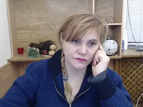 Snapshot of DaniellaKiss chatting on January 18, 2026, 8:01 pm DaniellaKiss online show from January 18, 2026, 8:01 pm