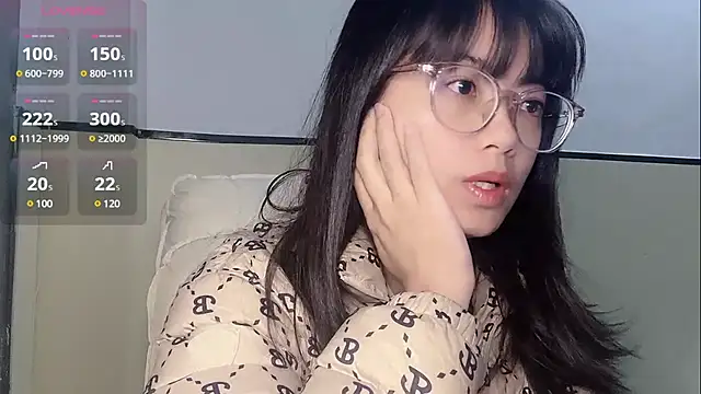 Snapshot of Honey-cici chatting on March 18, 2025, 9:31 am Honey-cici online show from March 18, 2025, 9:31 am