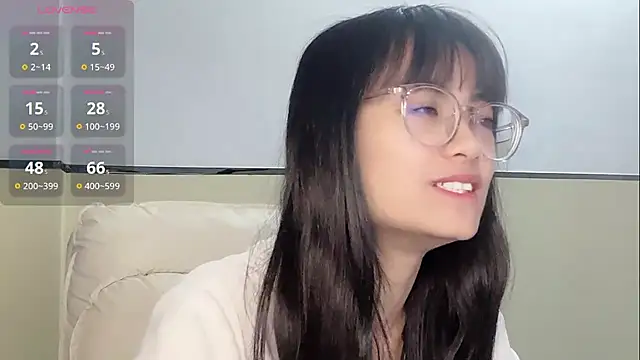 Snapshot of Honey-cici chatting on March 21, 2025, 3:33 am Honey-cici online show from March 21, 2025, 3:33 am