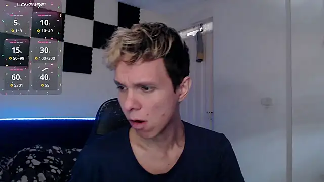 bryamado69 online show from September 22, 2025, 2:41 pm