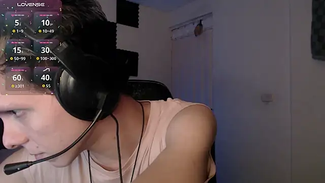 bryamado69 online show from October 21, 2025, 1:28 am