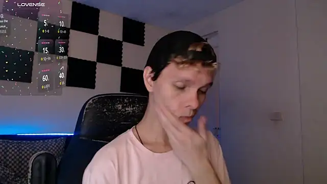 bryamado69 online show from October 22, 2025, 1:39 am