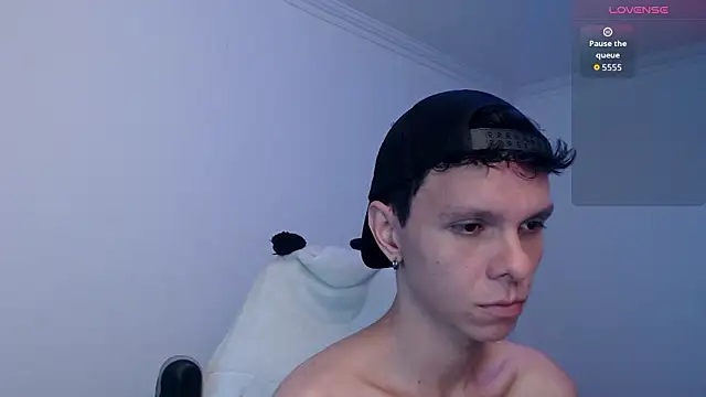 bryamado69 online show from March 16, 2026, 7:12 am