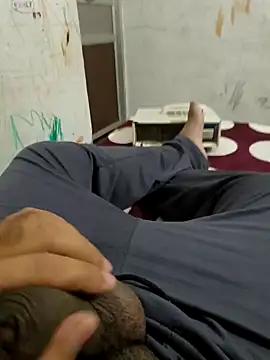 Snapshot of Gururonny07 chatting on January 5, 2025, 7:17 am Gururonny07 online show from January 5, 2025, 7:17 am