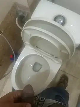 Snapshot of Gururonny07 chatting on January 12, 2025, 12:49 am Gururonny07 online show from January 12, 2025, 12:49 am