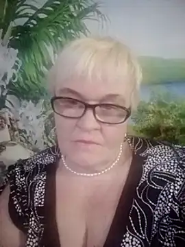 VioletSweet566 online show from February 9, 2025, 2:29 pm