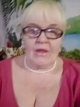 VioletSweet566 online show from February 28, 2025, 8:39 pm