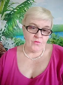 VioletSweet566 online show from March 10, 2025, 10:15 am