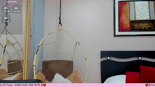 LenaRuiz  online show from February 10, 2025, 6:24 pm