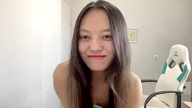 Risalynn online show from February 15, 2025, 6:33 am