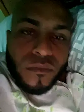 islandvybee55 online show from September 28, 2025, 6:19 am