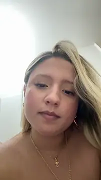 MiaPetit  online show from November 30, 2025, 7:40 pm