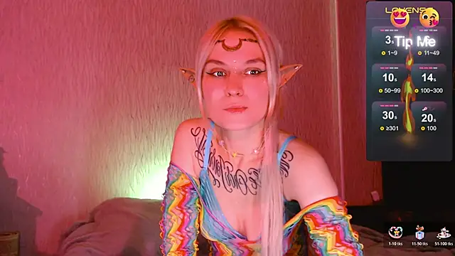 mischellemeow13 online show from November 4, 2025, 6:01 am