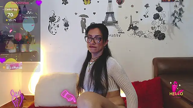 FernandaEloisa online show from February 26, 2025, 4:45 pm