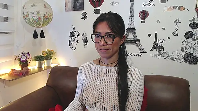 FernandaEloisa online show from March 14, 2025, 8:49 pm