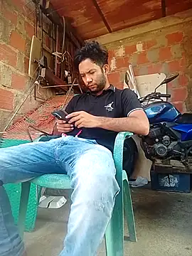 Snapshot of dirty_pig_boy1 chatting on June 27, 2026, 3:50 pm dirty pig boy1 online show from June 27, 2026, 3:50 pm