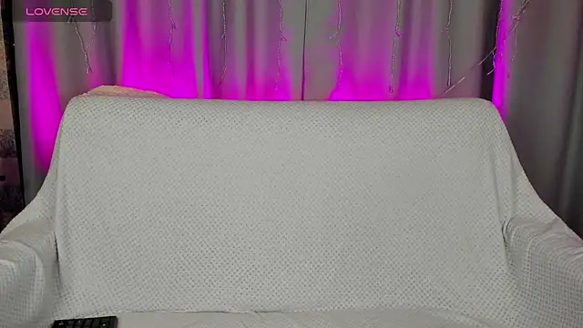 Lesi Moonie01 online show from March 11, 2025, 12:50 pm