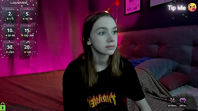 Snapshot of Lesi_Moonie01 chatting on February 18, 2026, 9:38 am Lesi Moonie01 online show from February 18, 2026, 9:38 am