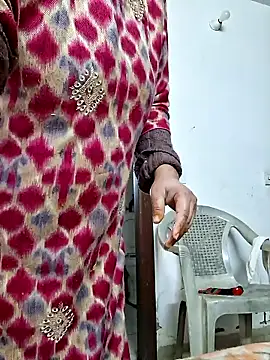 cutiecatty21 online show from January 14, 2026, 9:48 am