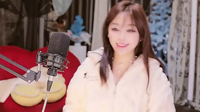 Missy Nana21 online show from December 20, 2024, 3:53 pm