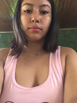 Snapshot of EmmaRossem chatting on January 2, 2025, 8:13 pm EmmaRossem online show from January 2, 2025, 8:13 pm