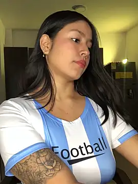 Snapshot of EmmaRossem chatting on December 20, 2025, 7:43 pm EmmaRossem online show from December 20, 2025, 7:43 pm