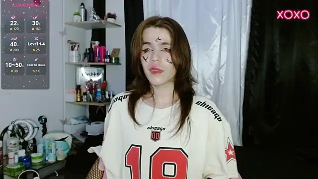 Snapshot of shun_sun chatting on December 8, 2024, 1:24 am shun sun online show from December 8, 2024, 1:24 am