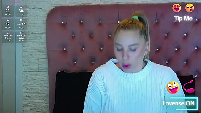 KikiSweet08 online show from November 26, 2025, 5:30 am