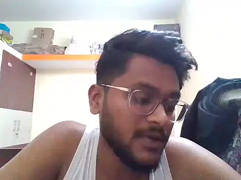 LundChodumera online show from December 20, 2025, 2:02 pm