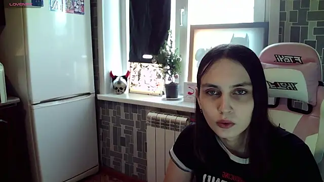 Snapshot of BlackHe4rts_ chatting on January 13, 2025, 6:16 am BlackHe4rts  online show from January 13, 2025, 6:16 am