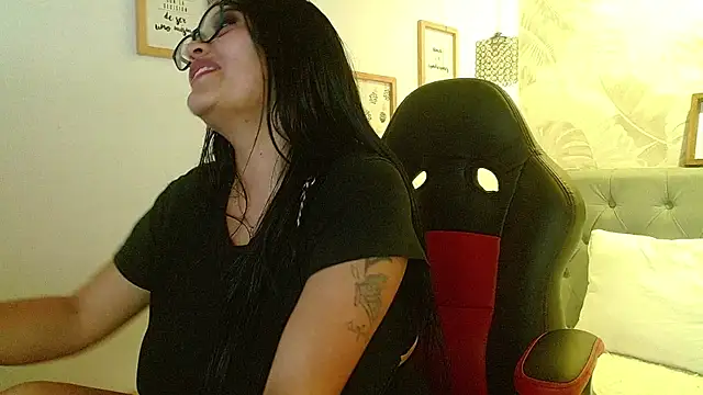 violletha online show from January 30, 2025, 6:54 pm