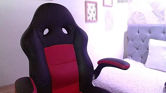 violletha online show from February 4, 2025, 12:22 pm