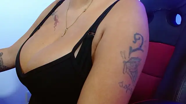 violletha online show from February 13, 2026, 12:23 pm