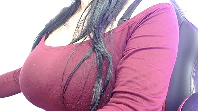 violletha online show from March 3, 2026, 12:33 pm