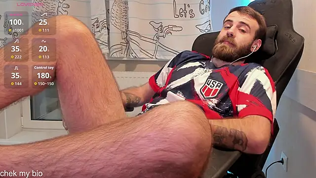 Snapshot of OtisRam chatting on October 5, 2025, 5:33 pm OtisRam online show from October 5, 2025, 5:33 pm