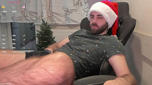 Snapshot of OtisRam chatting on December 17, 2025, 6:03 pm OtisRam online show from December 17, 2025, 6:03 pm